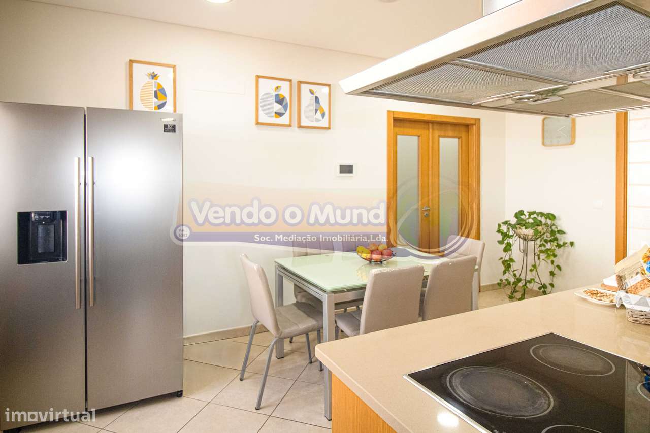 Moradia T3+1 em Foros de Salvaterra (F837)-10