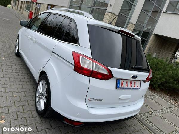 Ford Grand C-MAX - 12