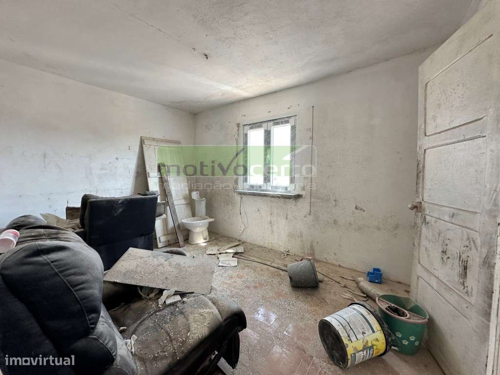 Prédio Devoluto com Grande Potencial de Reabilitação no Bairro da S...-9