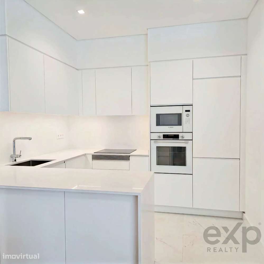 Apartamento de Luxo na Primeira Linha do Mar – Funchal - Grande imagem: 4/32