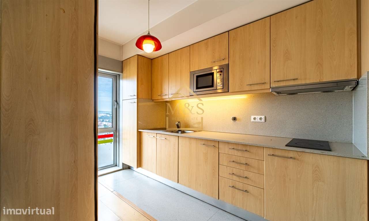 Apartamento T0 - Varanda, Garagem - Estádio Dragão - Antas - Porto-12