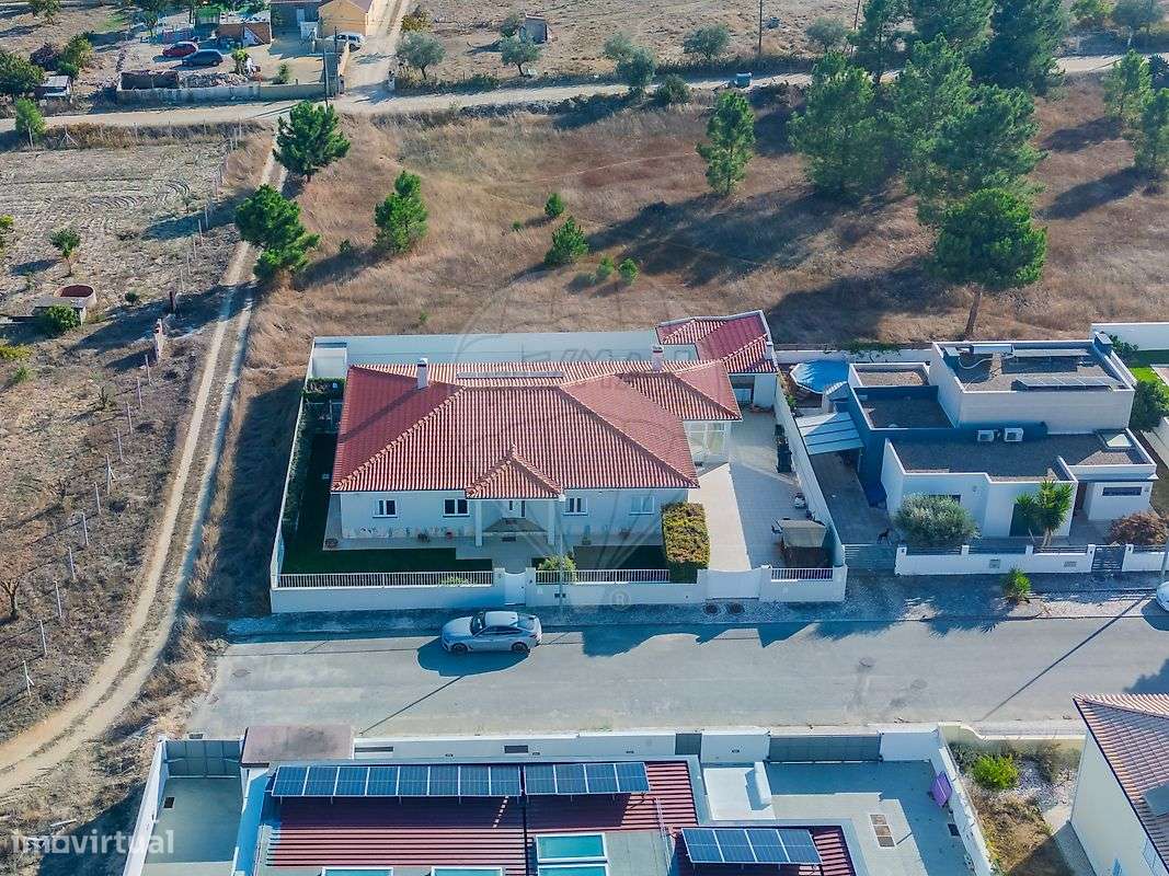 Moradia T4 para venda-49