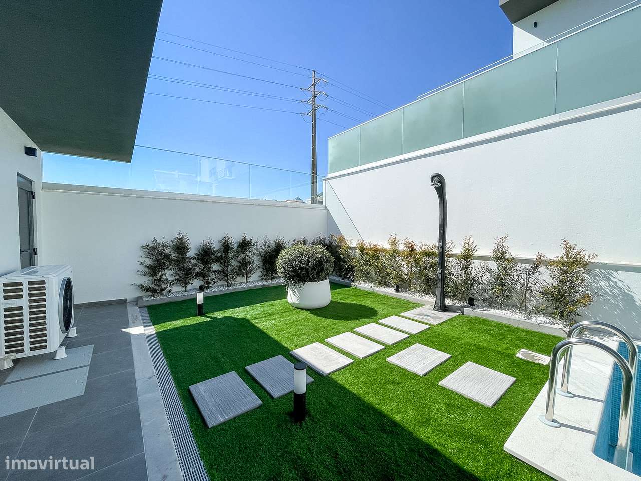 Moradia T4 com Piscina - Santa Iria de Azoia (Bairro da Salvação)-45