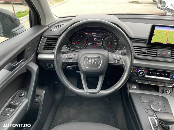 Audi Q5 2.0 40 TDI quattro S tronic Design - 17