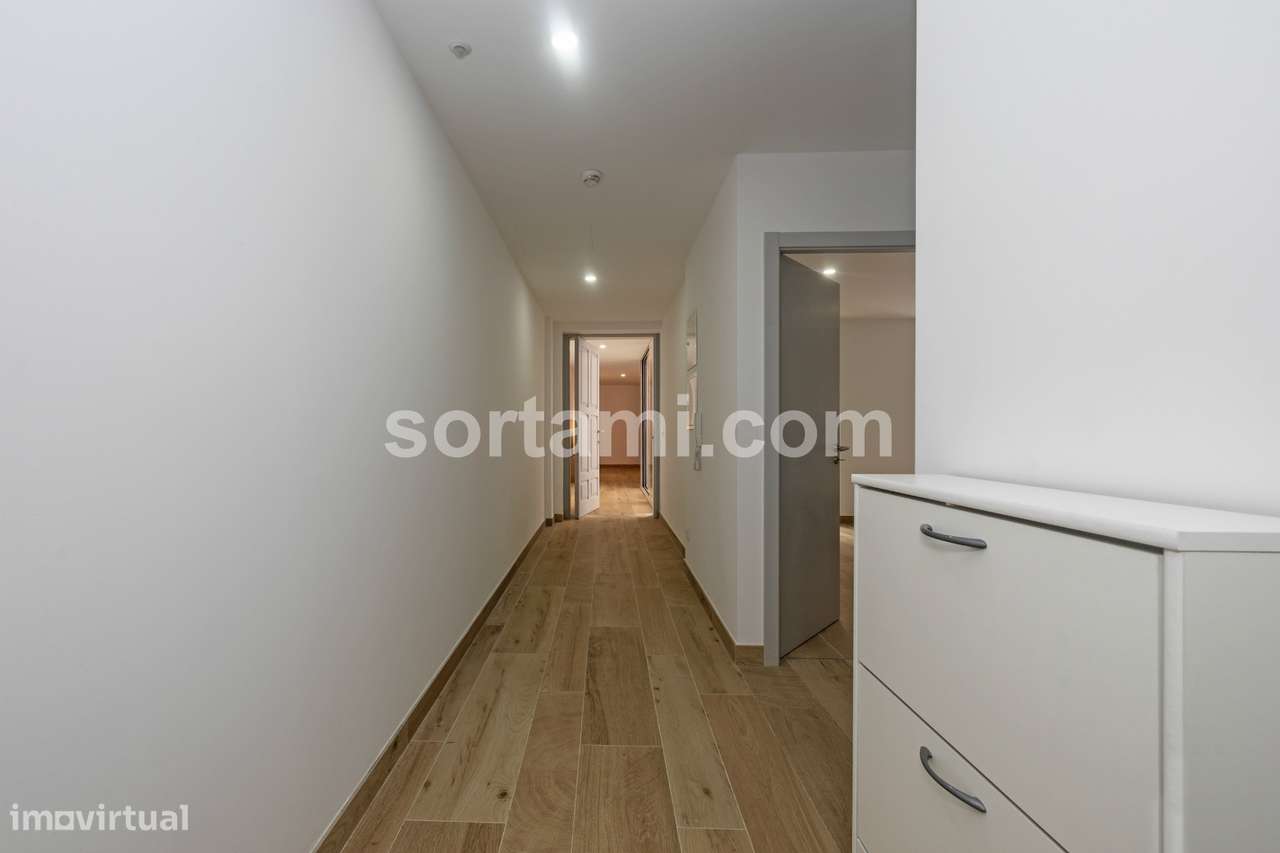 Apartamento T0+2 Venda em Cedofeita, Santo Ildefonso, Sé, Miragaia, Sã-20