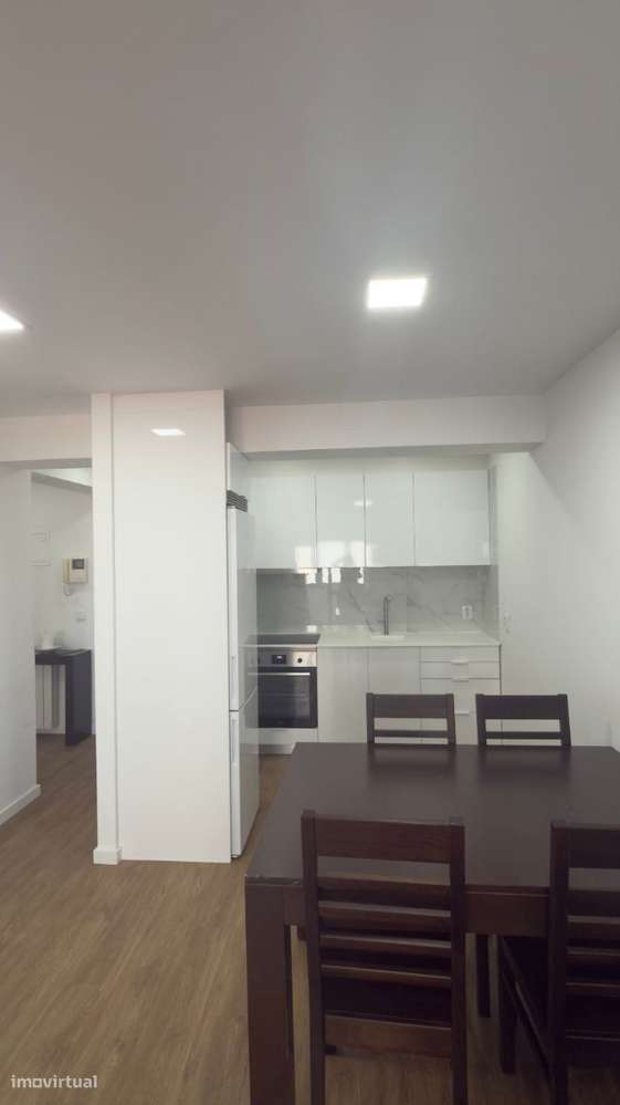 APARTAMENTO T1 kitchenette remodelado, junto à praia. Vistas de mar-21