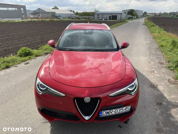 Alfa Romeo Stelvio 2.0 Turbo 16V AT8-Q4 Sprint - 9