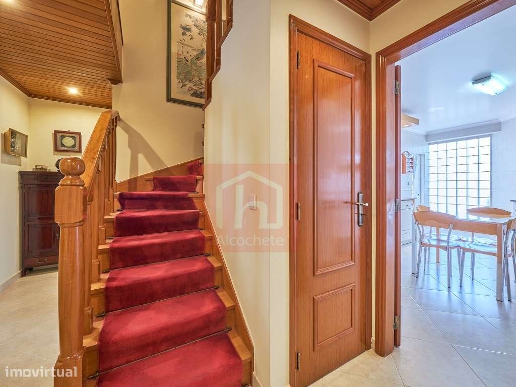 Apartamento duplex T2+3 em São Francisco.-22