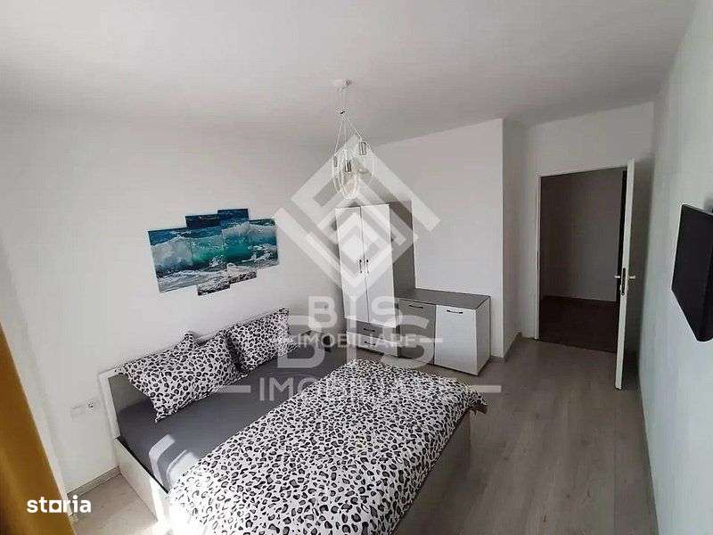 Apartament 3 Camere decomandate, etaj 2, 80mp+ loc de  parcare - Imagine principală: 4/10