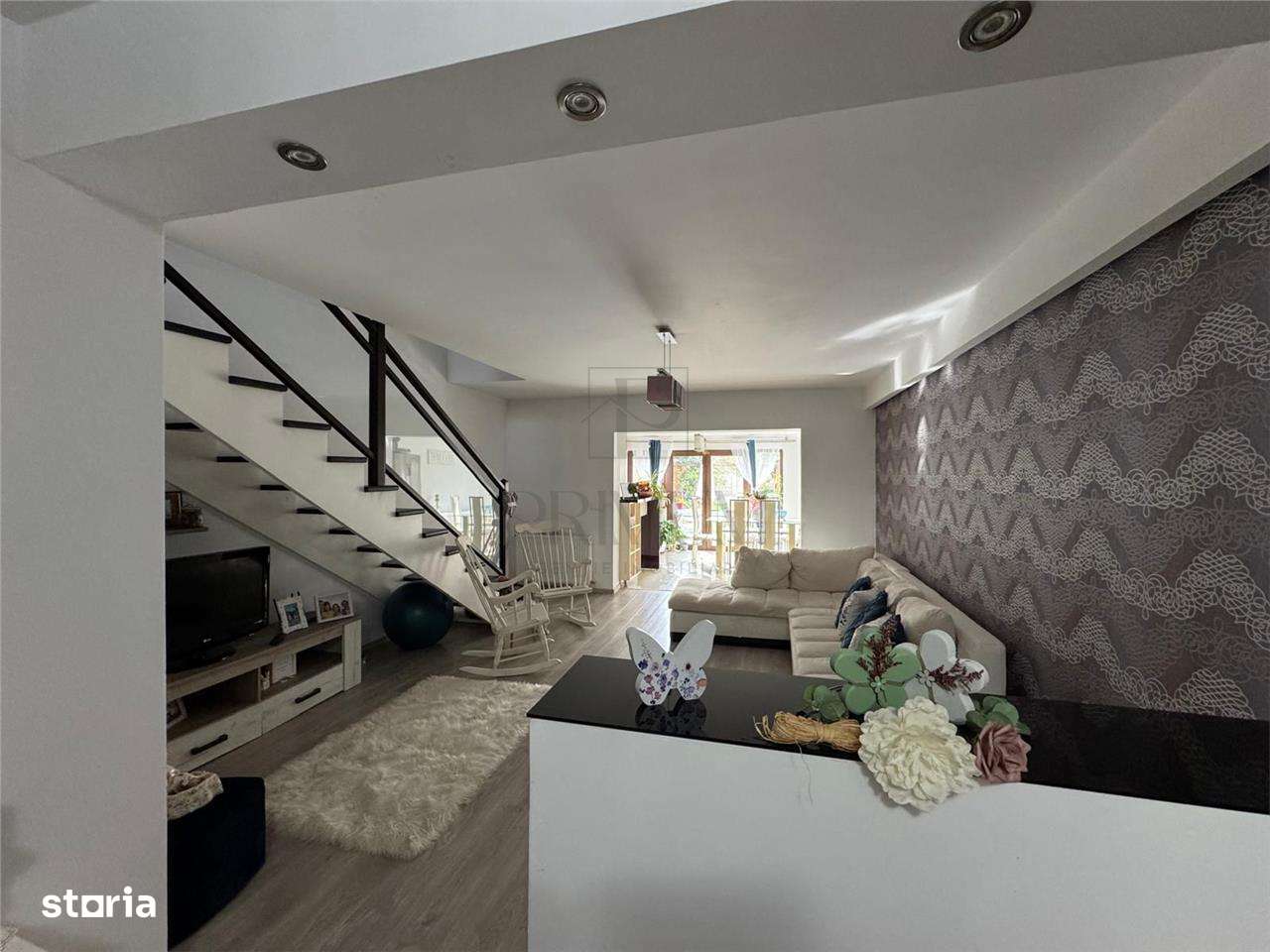 Casa insiruita 4 camere, zona lac si padure, Dumbravita - Imagine principală: 5/20