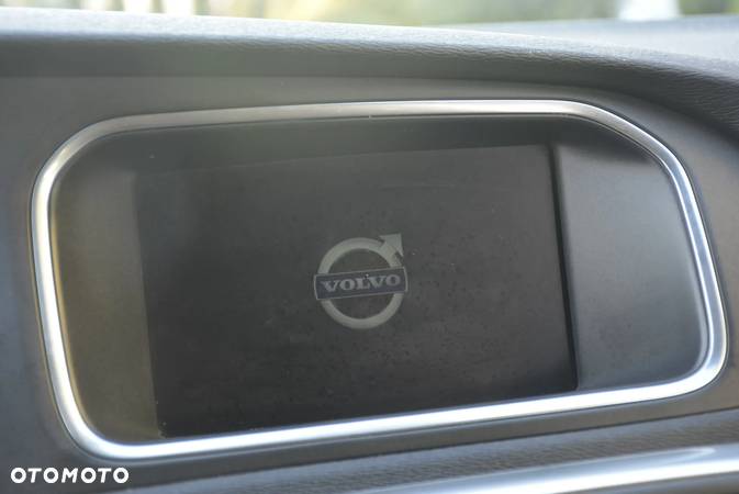 Volvo V40 D2 Momentum - 26