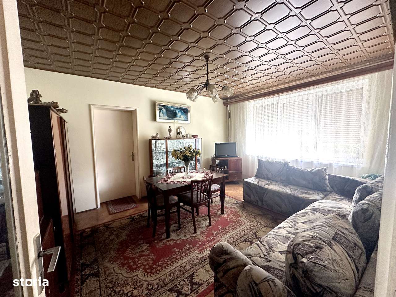 Apartament 2 camere, etaj 2, zonă CENTRALA-0