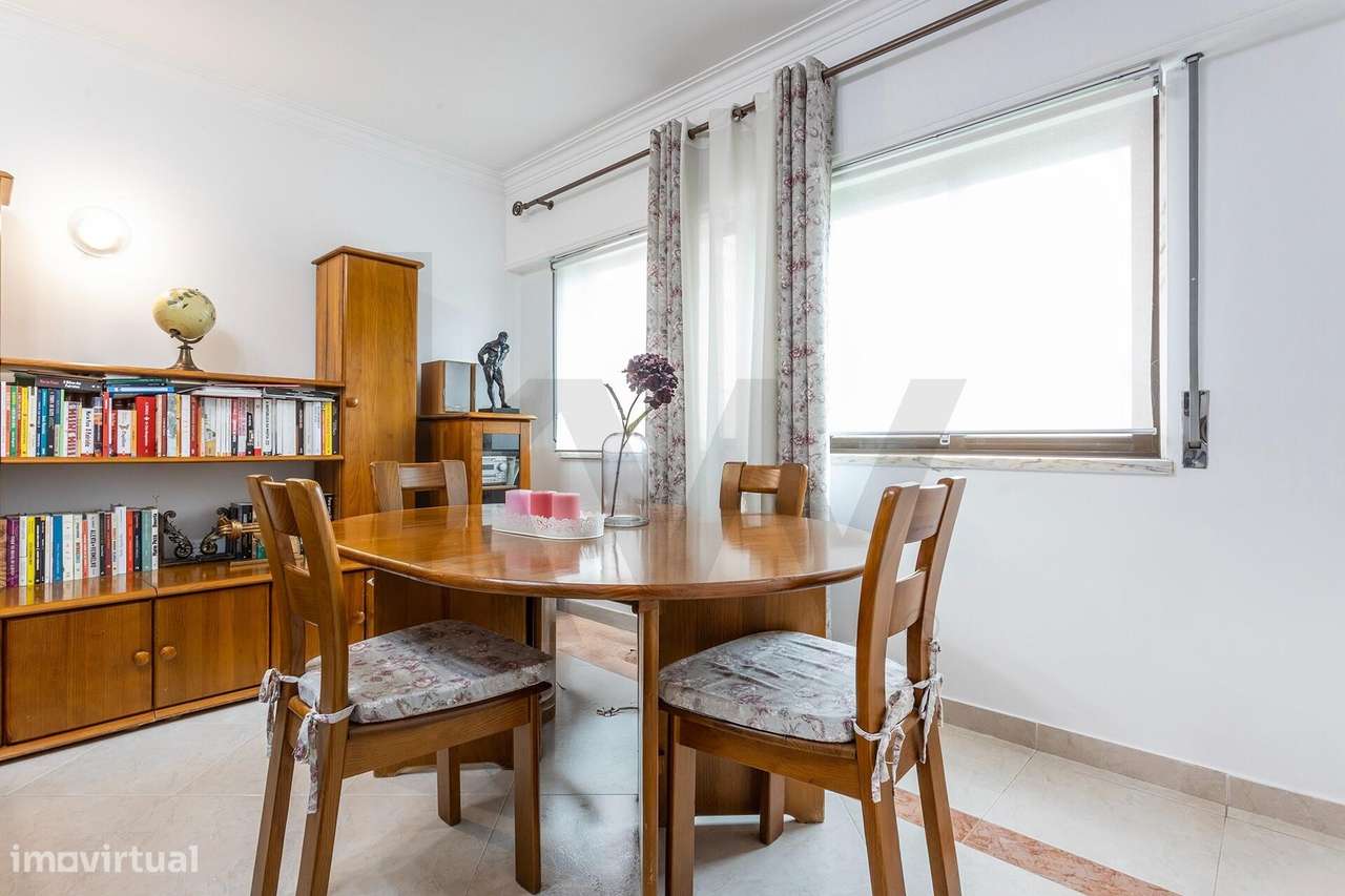 T3 com Varandas, Lareira e Arrecadação | São Marcos - Grande imagem: 3/27