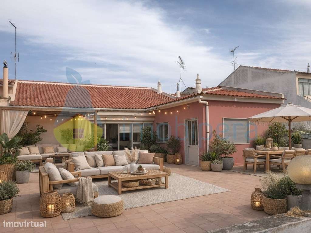 PRÉDIO MISTO COM AMPLO APARTAMENTO T3 E LOJA COMERCIAL NO CENTRO DE... - Grande imagem: 2/39