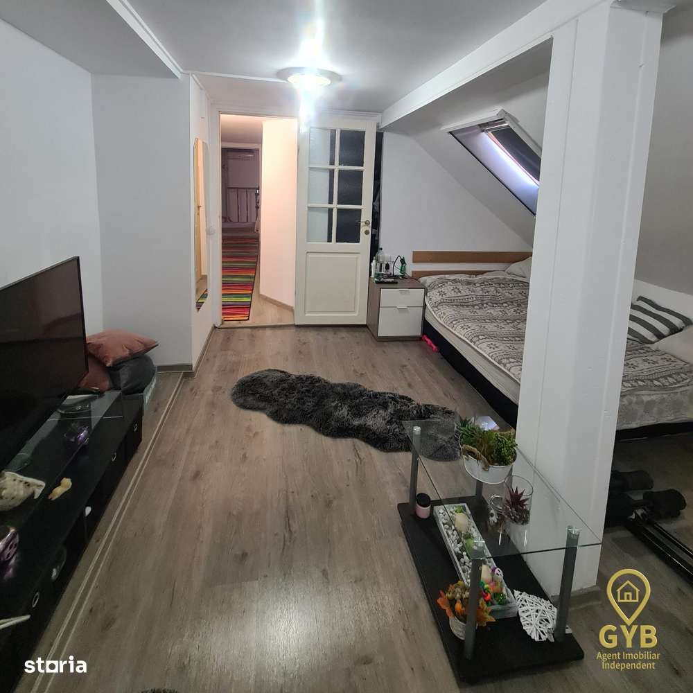 Casă cu 5 camere,  S+P+Mansarda-zona centrală Oradea(Strada Primariei)-14