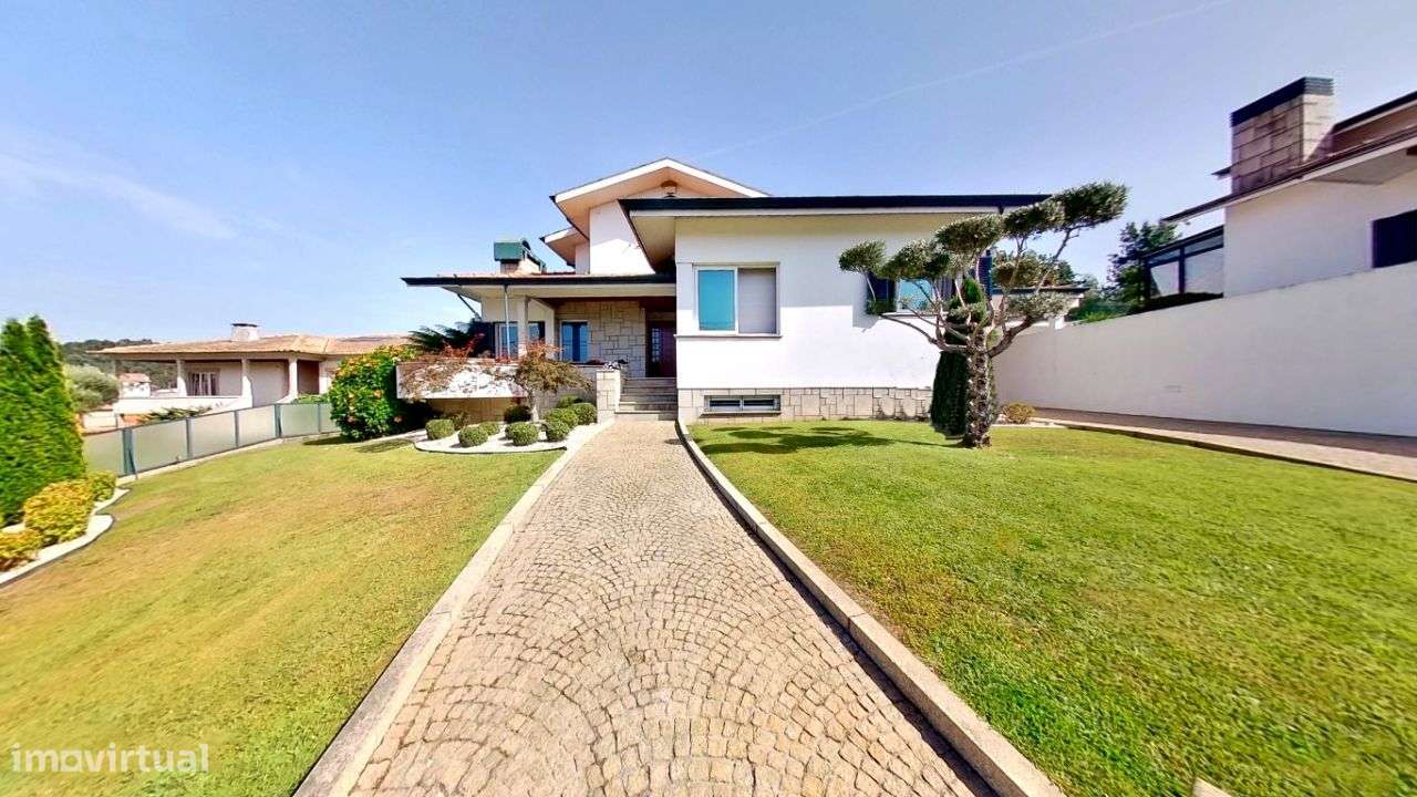 Moradia 4 Frentes | Piscina-46