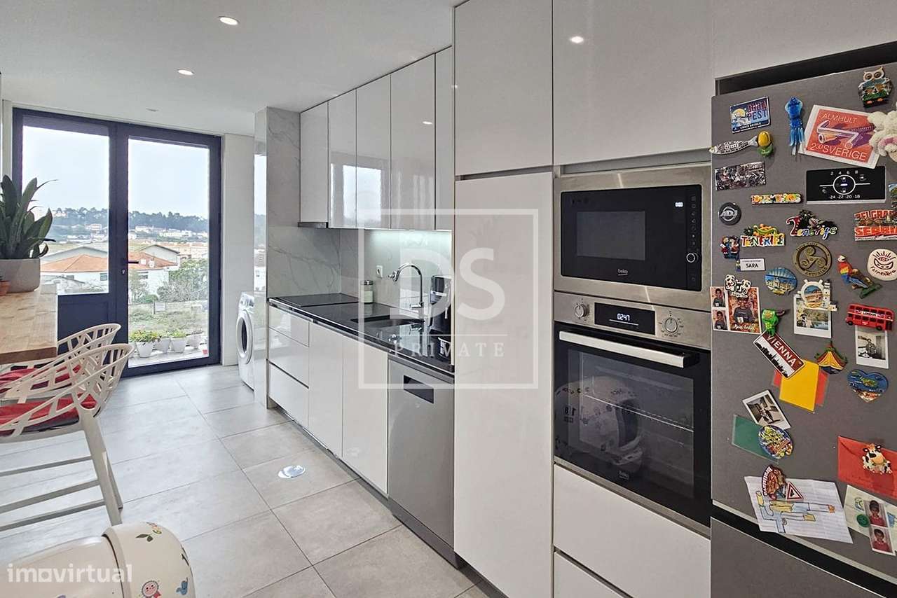 Apartamento T2 em Vilar de Pinheiro com Garagem e Carregador Elétrico-7