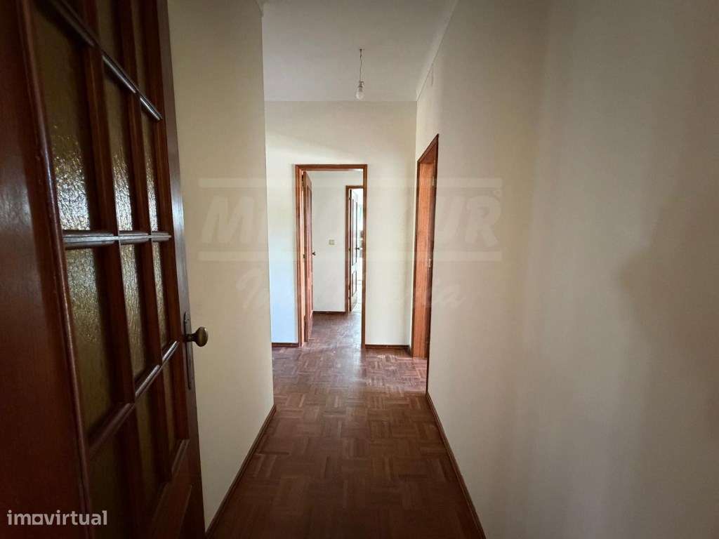 Moradia T4 com amplo terreno a poucos minutos da praia de Santo André-23