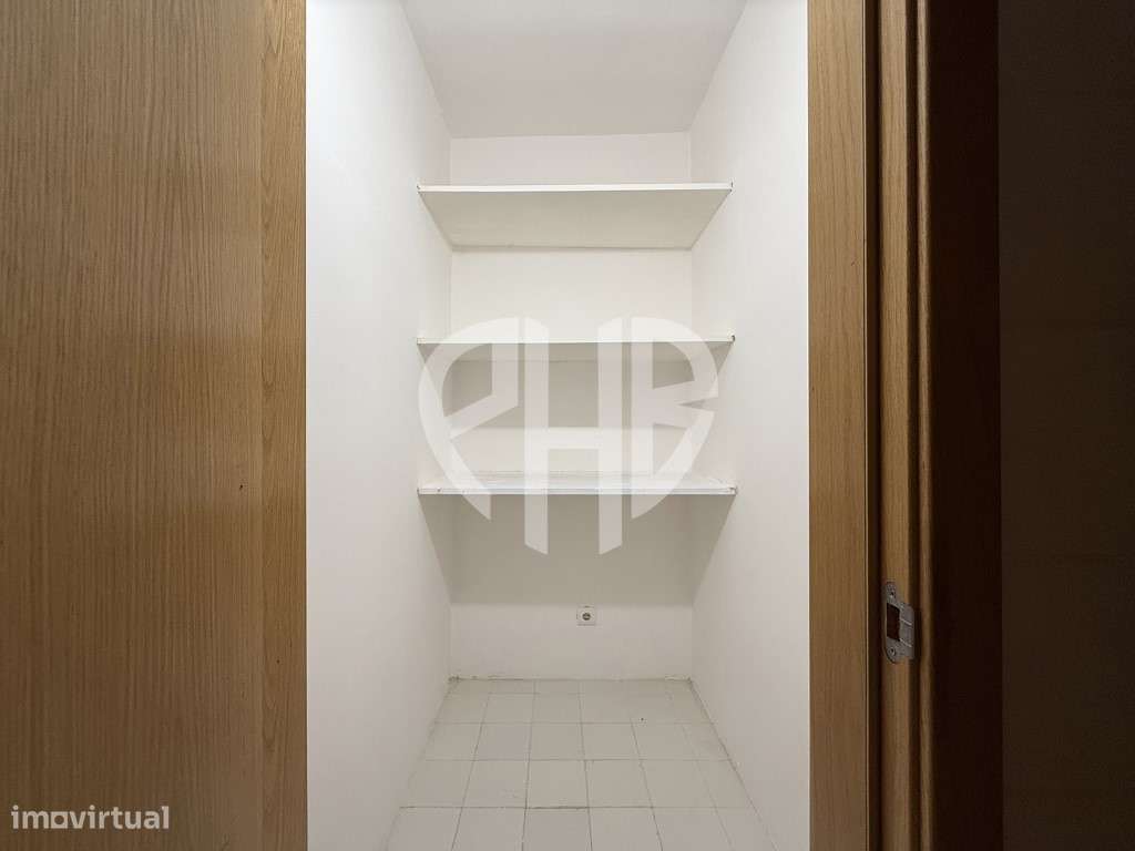 Apartamento T3 com 127 m² | Arrecadação nas Águas Furtadas | Massamá-13