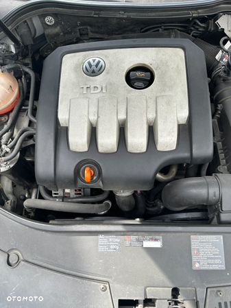 VW PASSAT B6 LA7T 2.0 TDI BKP HDU NA CZĘŚCI ZDERZAK MASKA SILNIK SKRZYNIA BIEGÓW - 7