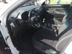 Kia Sportage 2.0 CRDI M 2WD - 13