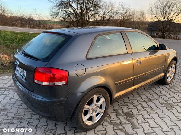 Audi A3 1.6 Limited Edition - 12