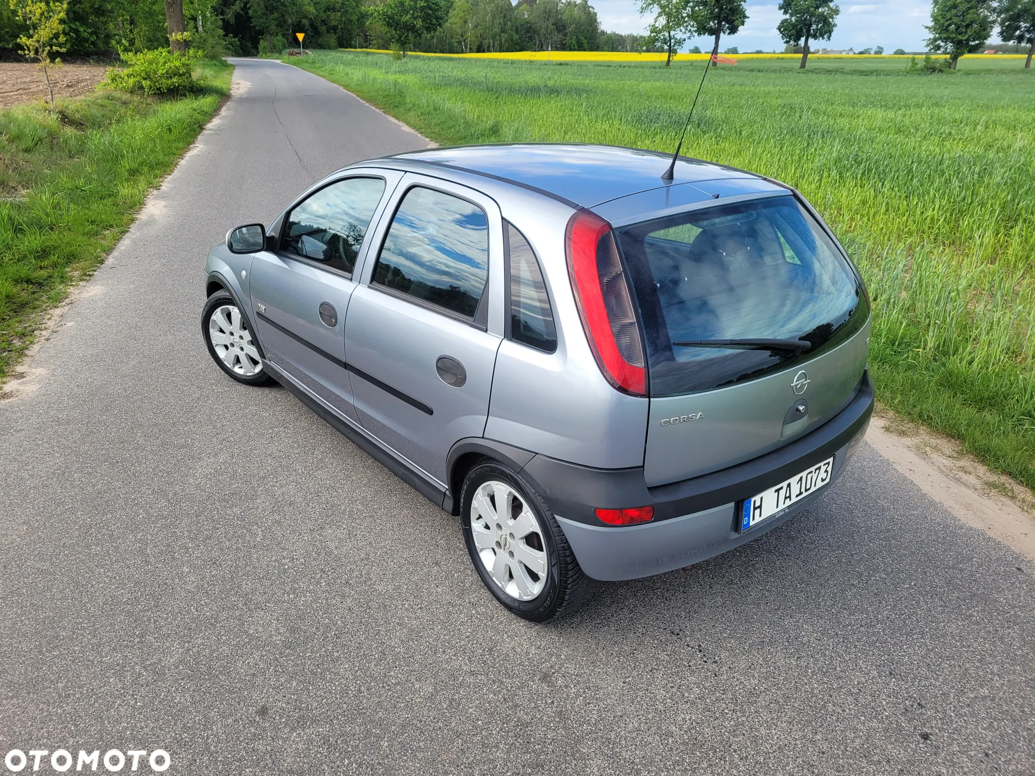 Opel Corsa 1.2 16V NJoy - 12