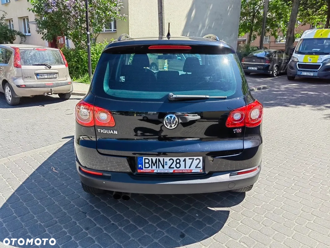 Volkswagen Tiguan - 4