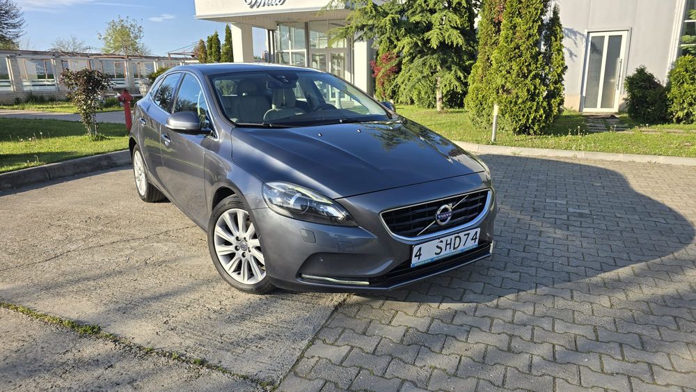 Volvo V40 2013
