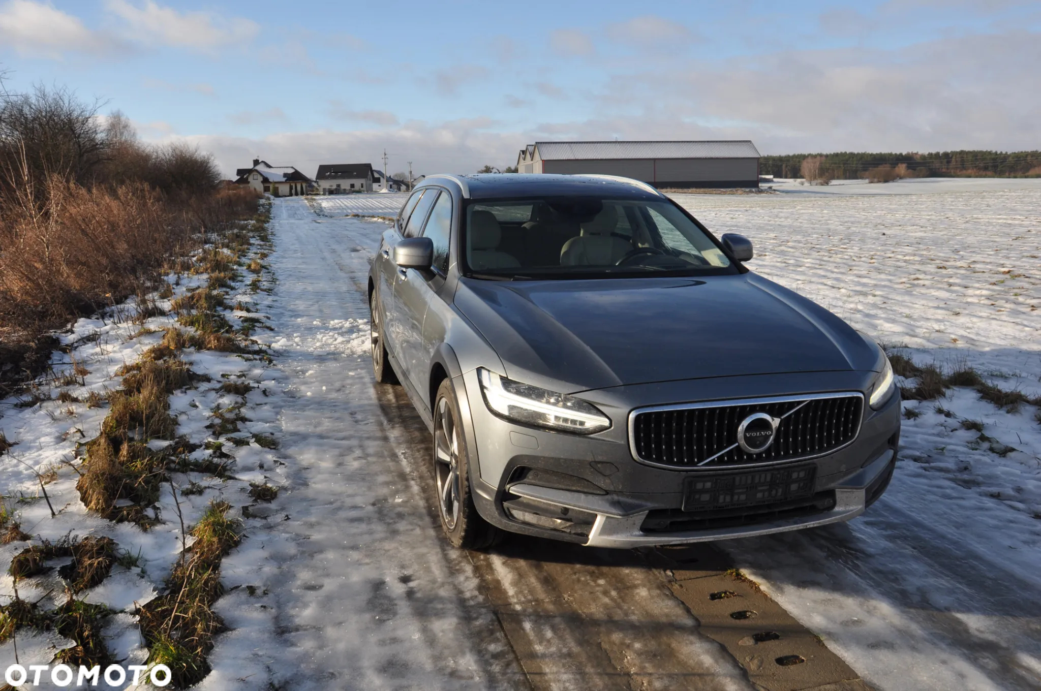 Volvo V90 D5 SCR AWD R-Design - 3