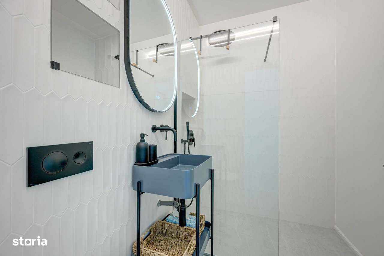 Apartament cu 3 camere, luminos si complet renovat-10