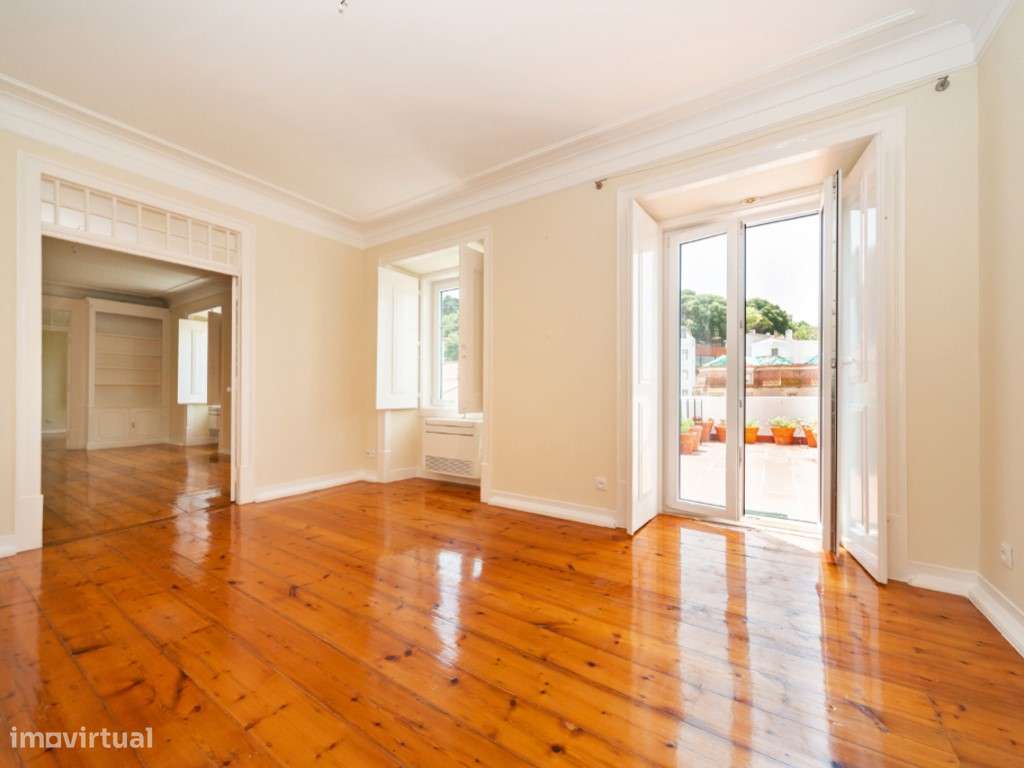 Apartamento T3+1 duplex, com terraço, jardim e garagem, na Calçada ... - Grande imagem: 3/38