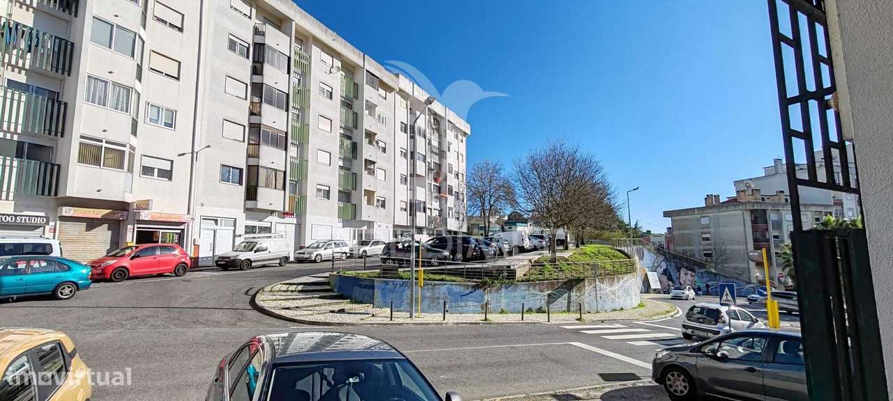 ✨ Apartamento T2 com Varanda em Queluz – Excelente Oportunidade ✨ - Grande imagem: 3/21