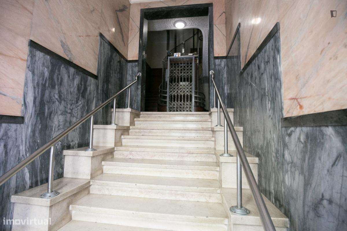 Quarto - localizado em Saldanha Lisbon - Grande imagem: 4/10