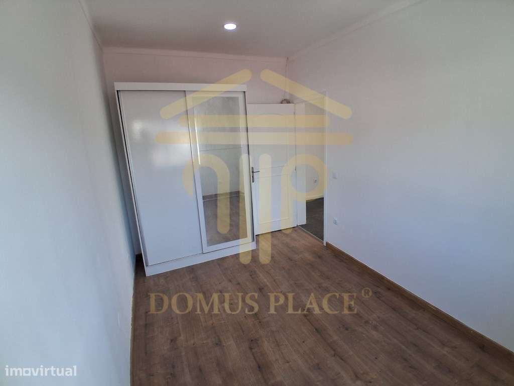 Apartamento T3 Renovado com 3 Frentes, Varandas e Garagem em Fânzer...-9
