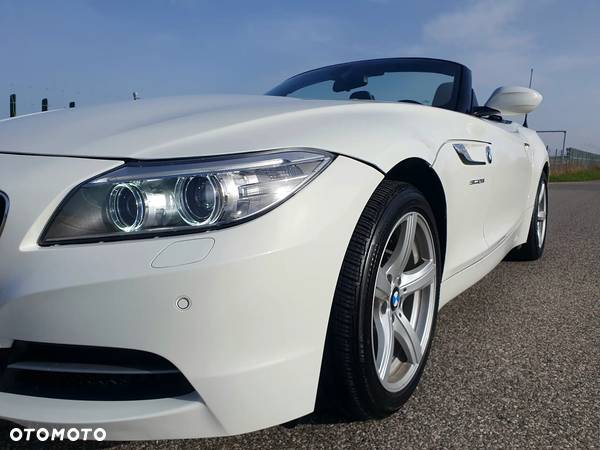 BMW Z4 sDrive28i - 23