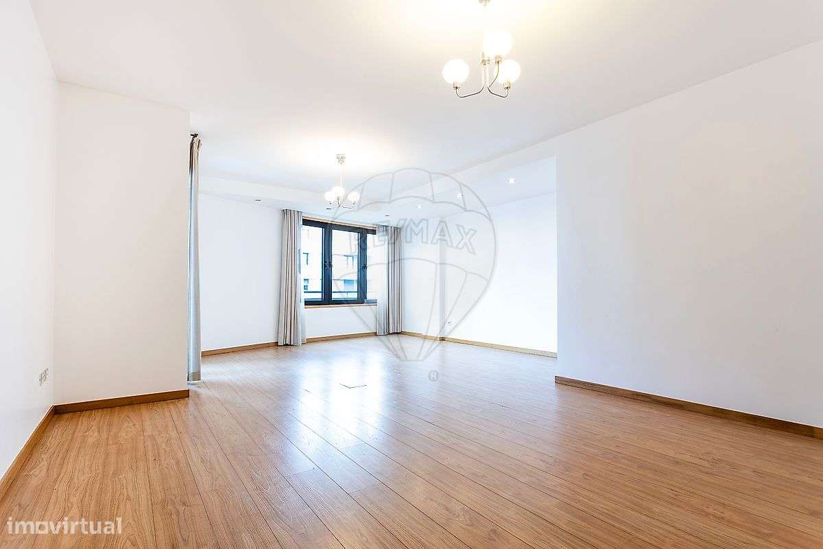 Apartamento T3 para arrendamento - Grande imagem: 2/28