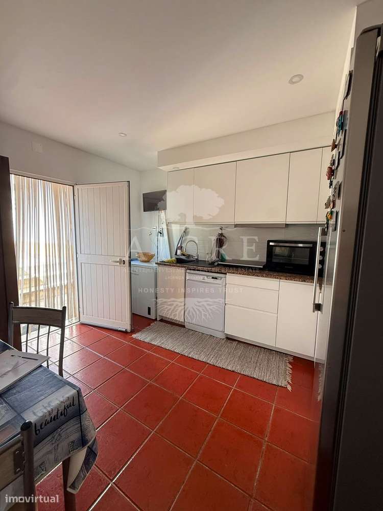 Moradia T2 localizada em Valverde-7