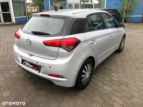 Hyundai i20 1.2 Comfort - 11