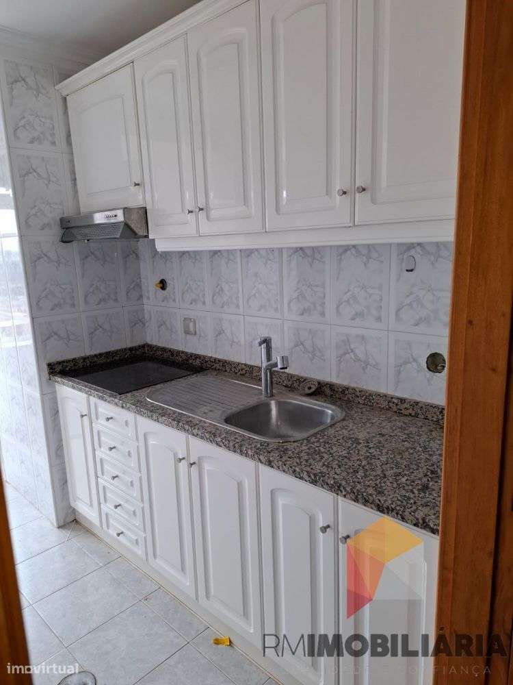 Apartamento T1 em Vila Nova de Gaua - Grande imagem: 2/20