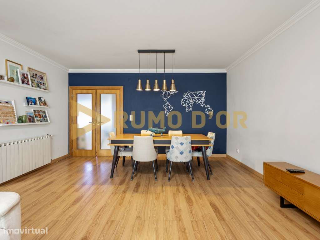 Exclusivo T3 em Condomínio Privado no Carregado com Terraço, Varand...-6