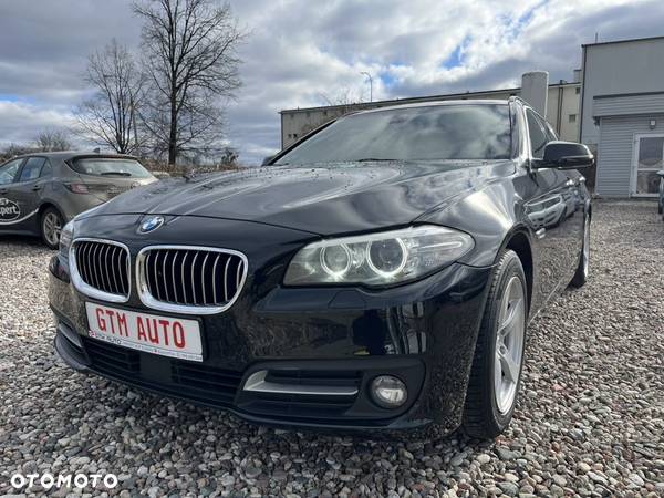 BMW Seria 5 520d xDrive Touring - 1