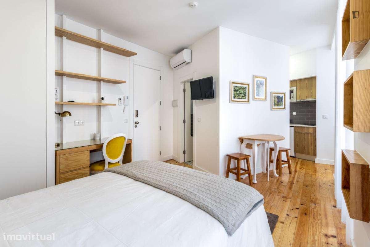 Estúdio - localizado em Montarroio Coimbra - Grande imagem: 3/14