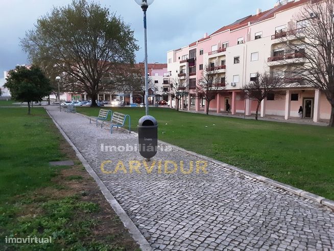 T1+1 Baixa da Banheira Remodelado-22