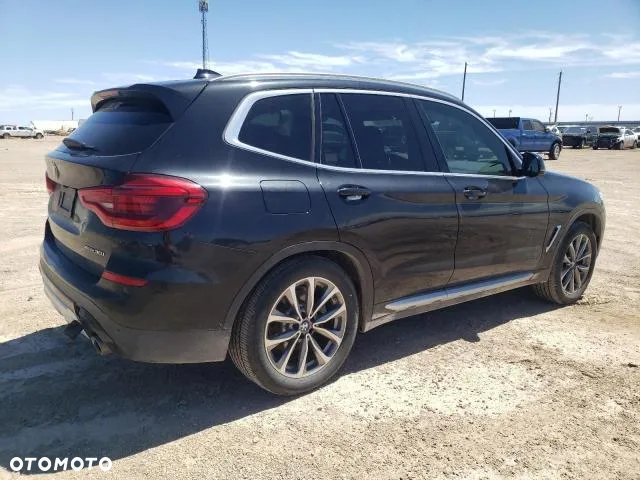 BMW X3 xDrive30i GPF Luxury Line - 3