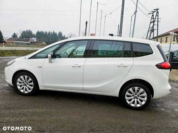 Opel Zafira 1.6 T Plus S&S - 10