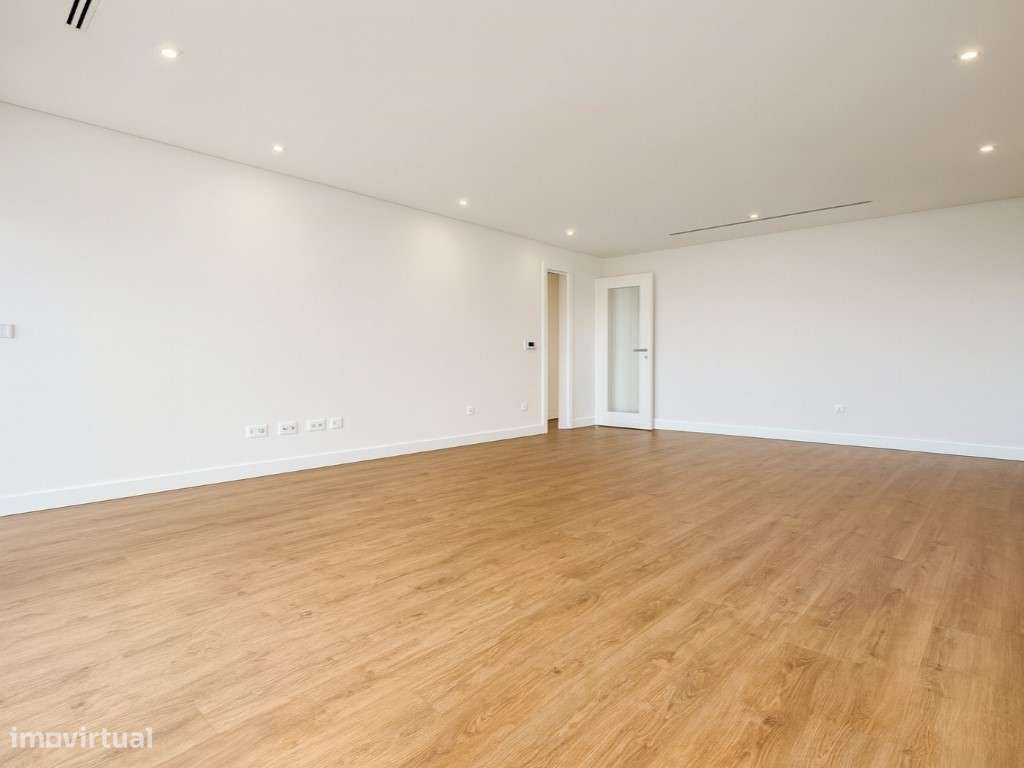 Apartamento T2 | 2 Suites |Lugar de garagem | Lavandaria | Arrecadação-10