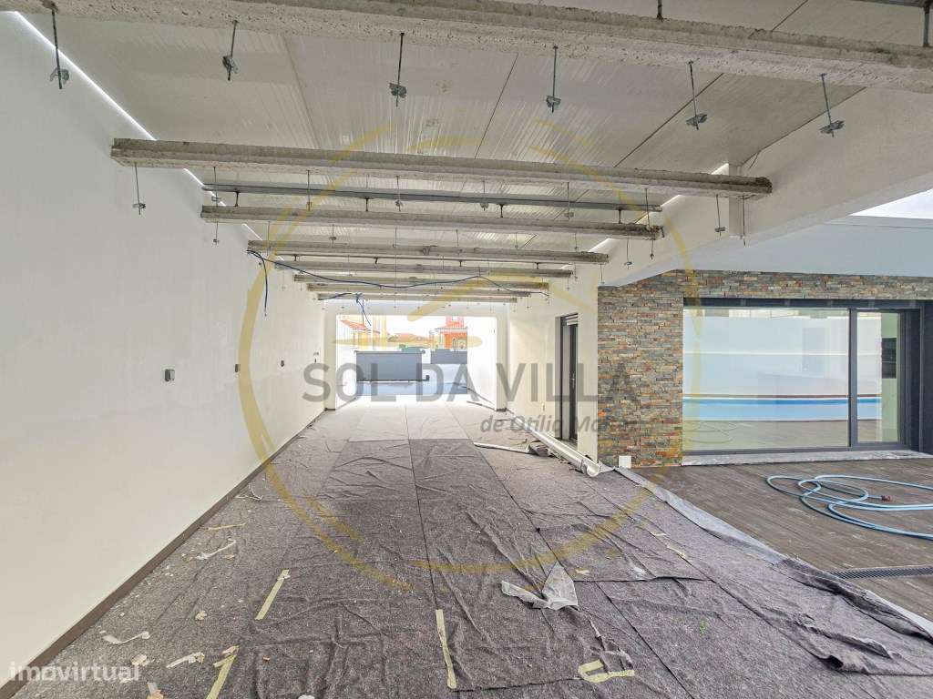 Moradia T4 Isolada com piscina - Valadares, Corroios - 750.000€-43