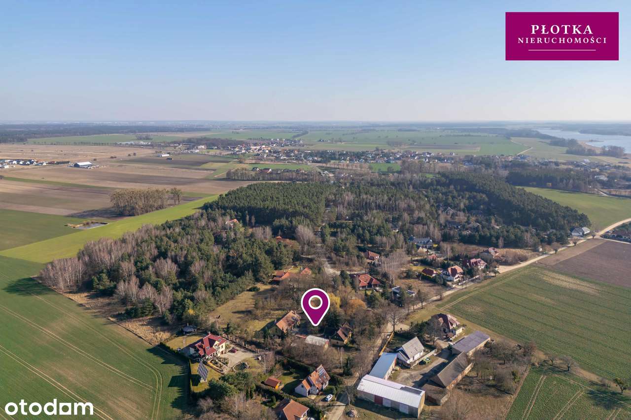 Dom z oranżerią z kominkiem ze stawem i altaną, wraz z domem weselnym-4