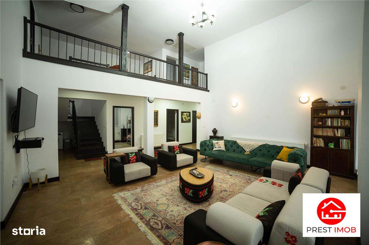 De vanzare 2 vile deosebite cu activitate hoteliera in zona turistica - Imagine principală: 5/20